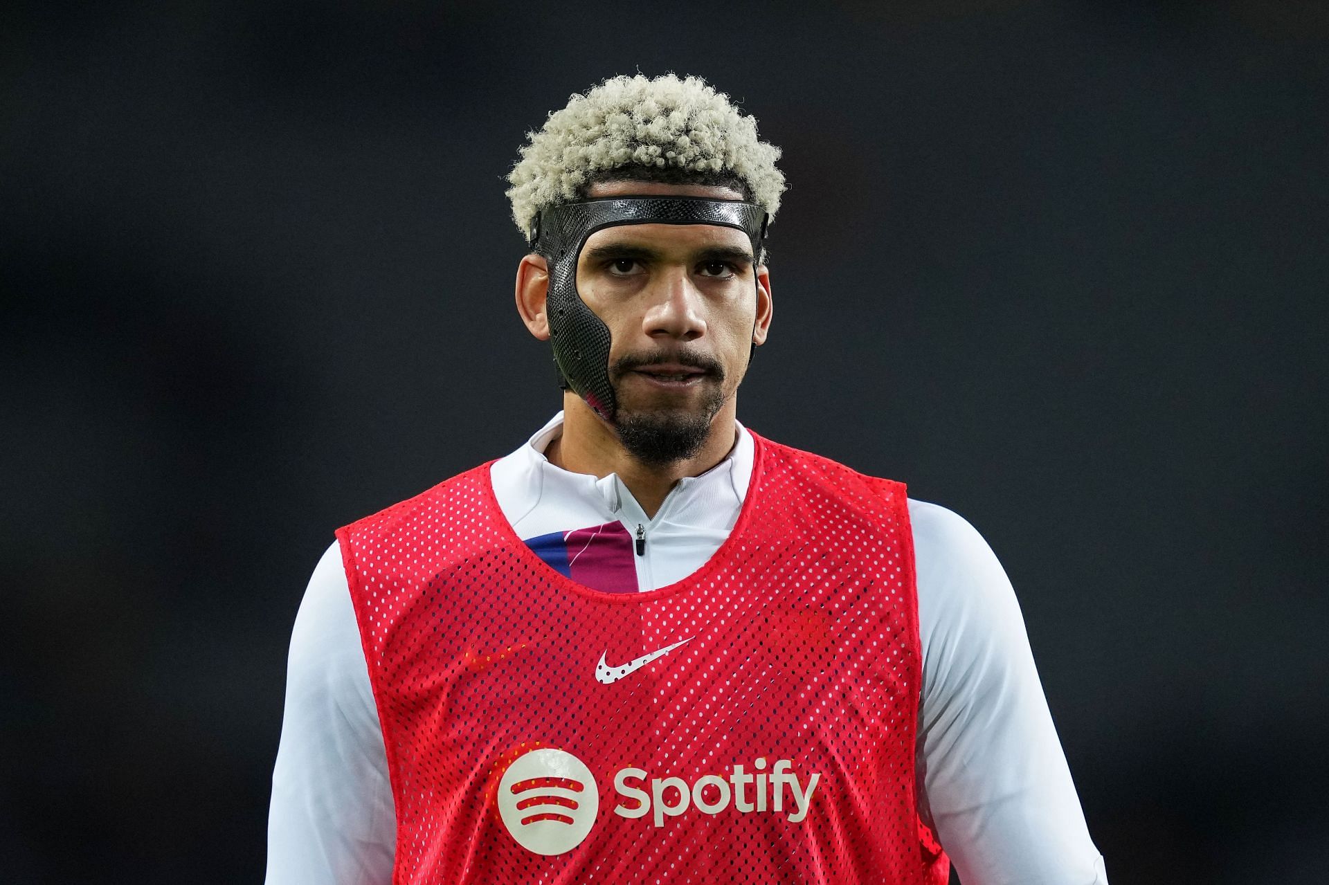 Ronald Araujo is wanted at the Allianz Arena.